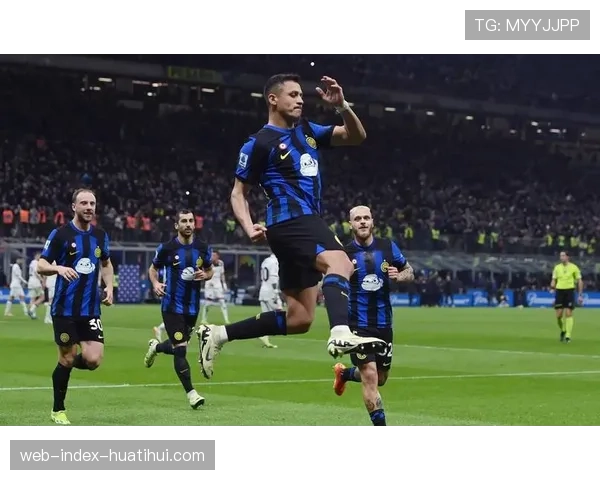 训练中与队友相撞,国米后卫阿切尔比因脑震荡缺阵一周 训练中与队友相撞,国米后卫阿切尔比因脑震荡缺阵一周